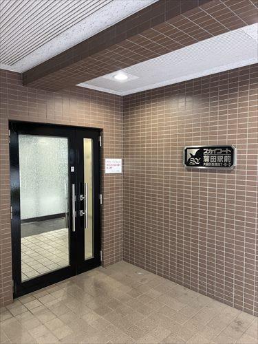 エントランス外観2