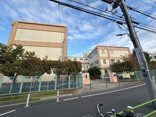 大田区立梅田小学校930ｍ