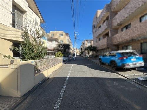 前面道路（南東）：2026年1月撮影