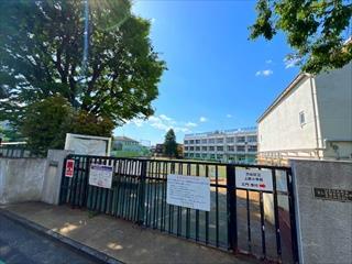 渋谷区立上原小学校(320m) 渋谷区立上原小学校(320m)