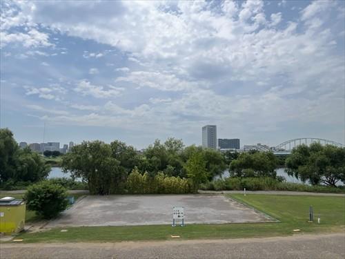多摩川河川敷1