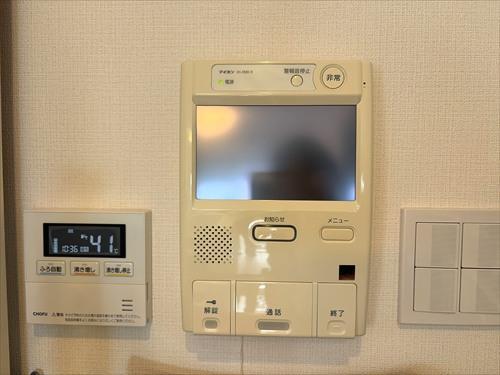 インターホン、給湯器リモコン