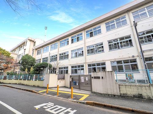 藤井寺市立藤井寺西小学校 480m