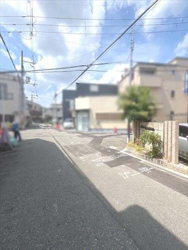 外観および南側道路