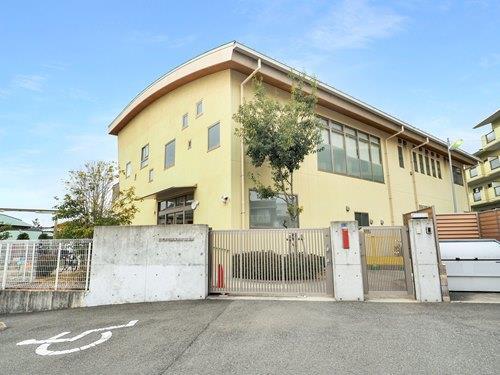 こぐまの森保育園箕面園 920ｍ