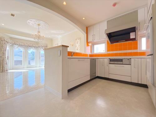 L字キッチン(食洗機付き)