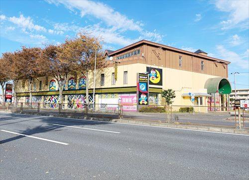 MEGAドン・キホーテ上鶴間店 940m