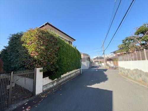 北東側前面道路２