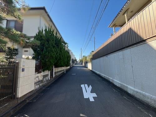 北西側前面道路１
