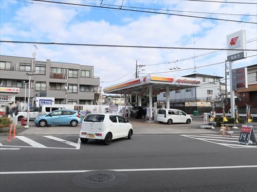 アポロステーション横浜白根SS 300m