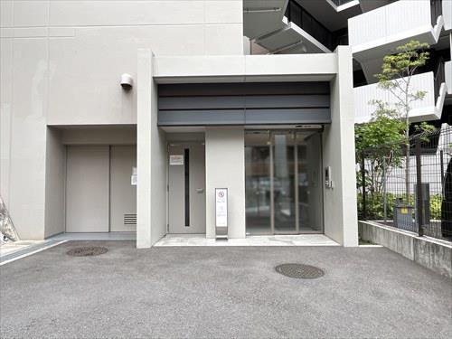 1F サブエントランス