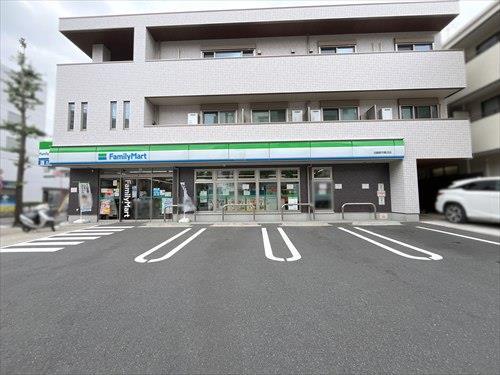 ファミリーマート田園都市鷺沼店700m