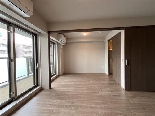 リビング＋洋室