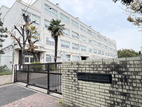 横浜市立長津田第二小学校まで1770m