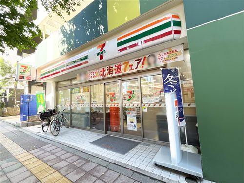 セブンイレブン世田谷上馬2丁目店340ｍ