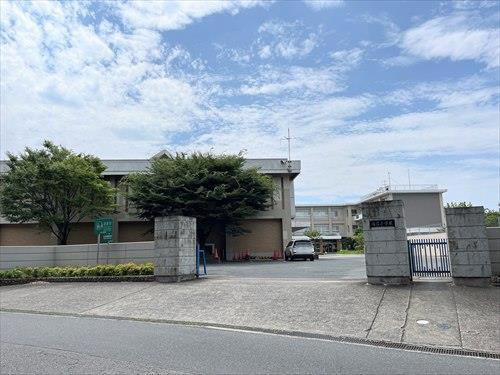 半田市立雁宿小学校まで850m