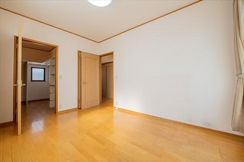 ２階洋室（西側）2.