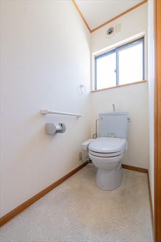 トイレ（２階）