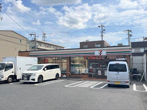 セブンイレブン弥富通5丁目店まで520ｍ