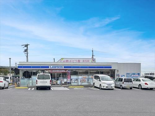 ローソン大府東山小学校前店まで480m