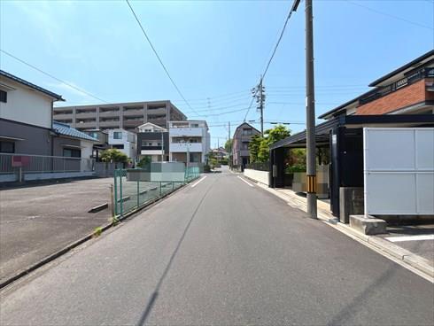 北側前面道路（2026年5月撮影）