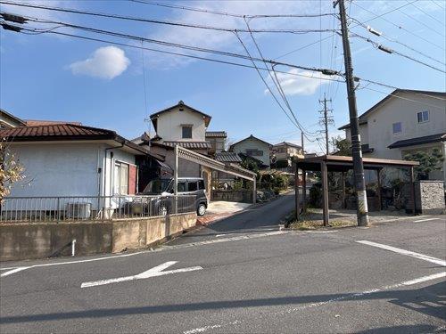 前面道路北西側交差点付近-1