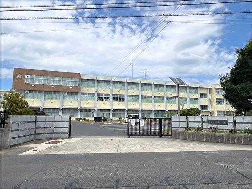 日進市立南小学校まで1810m