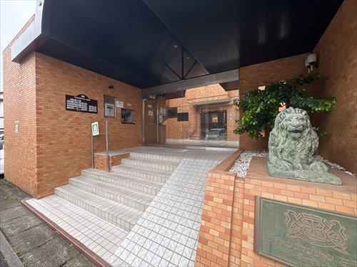 マンション玄関