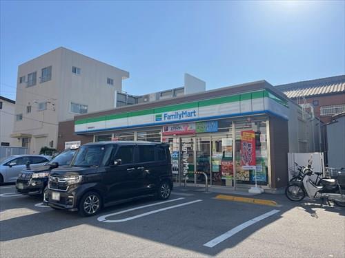 ファミリーマート瑞穂亀城町店まで450m
