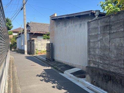 前面道路(南側から撮影)-1