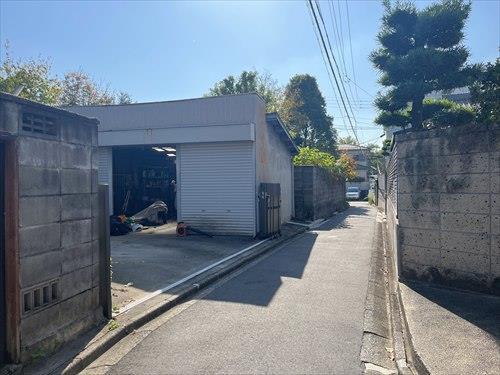 前面道路(北側から撮影)-1