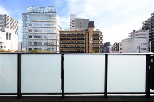 東側バルコニー