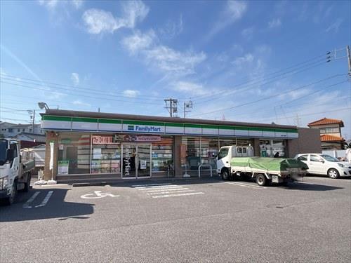 ファミリーマート知多八幡店まで510m