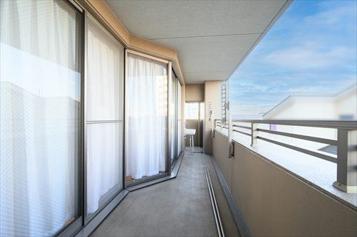 南東側バルコニー