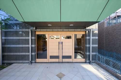 マンション正面