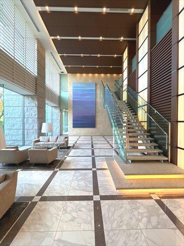 エントランスホール①