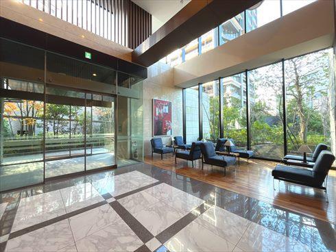 エントランスホール②