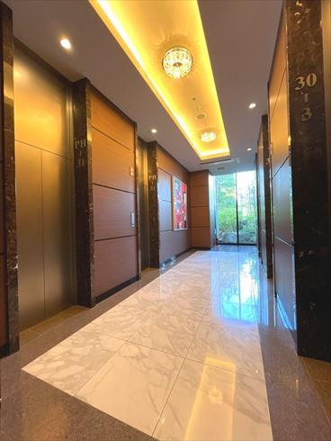 1階エレベーターホール