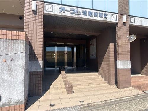 マンション出入口