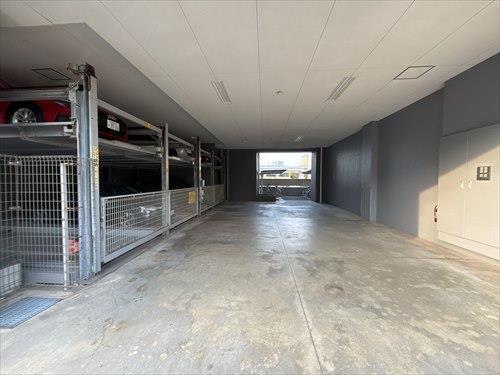 敷地駐車場（機械式）