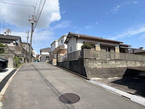 北西側前面道路-1(2026年4月撮影)