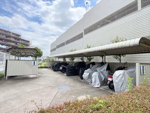 バイク置場