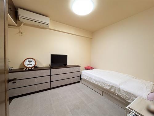 洋室約5.6帖-1