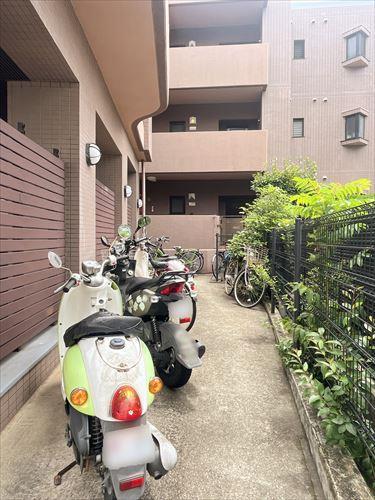 バイク置き場・自転車置場