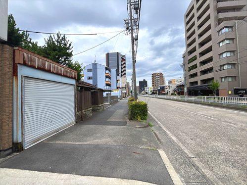 前面道路（2026年7月撮影）