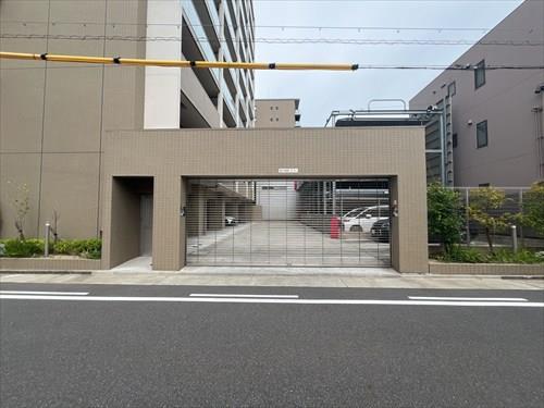 駐車場入口