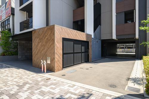 駐車場出入口