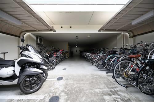 駐輪場、ミニバイク置場
