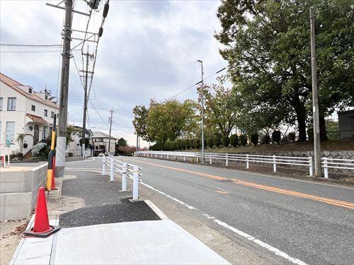 北西側前面道路(2026年10月撮影）