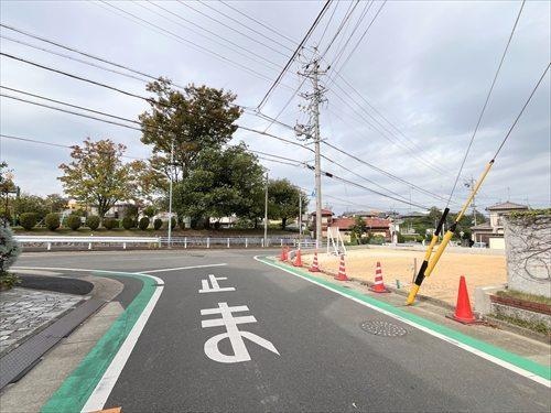 南西側前面道路(2026年10月撮影）